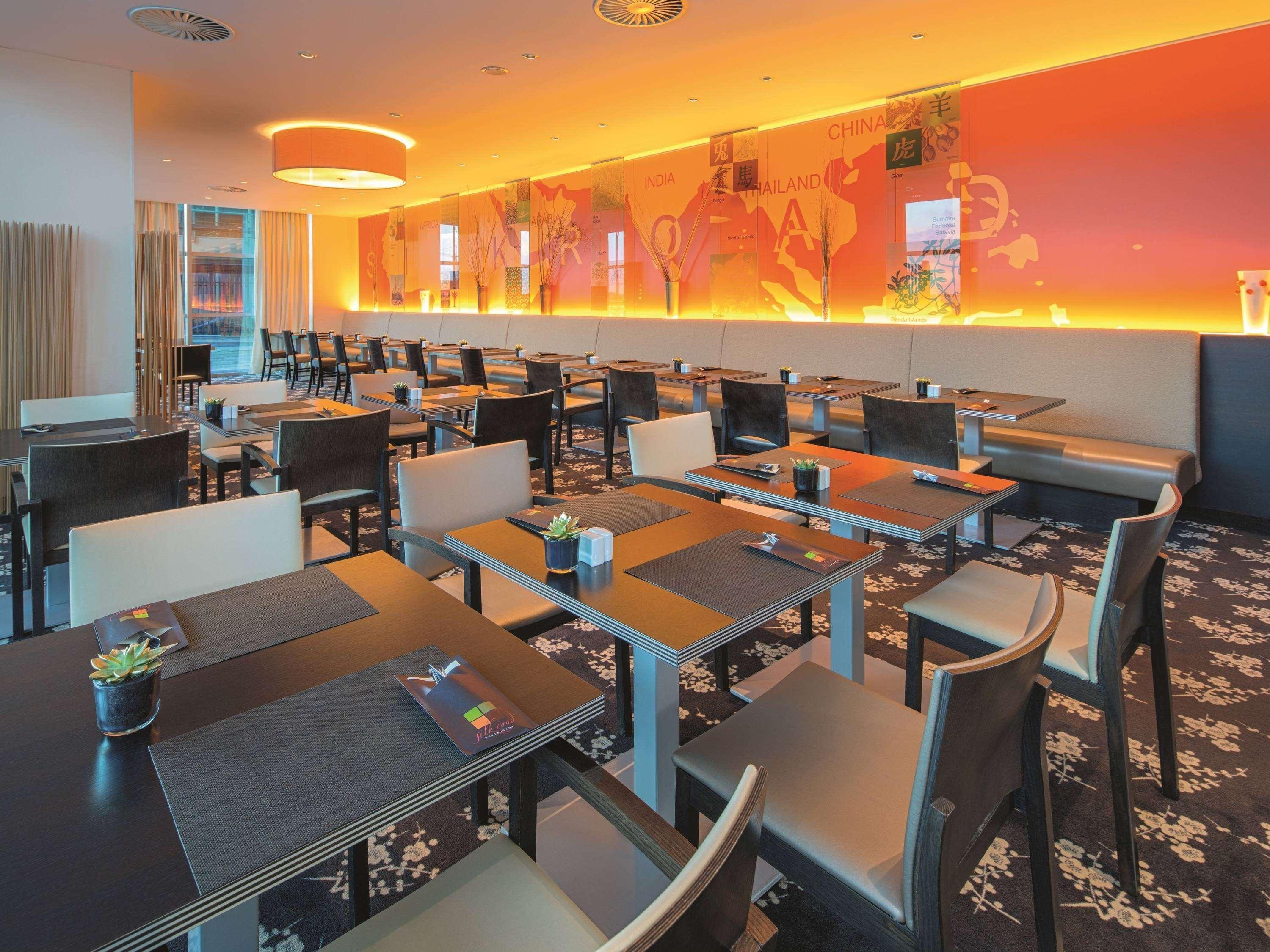 Moevenpick Hotel Amsterdam City Centre Esterno foto