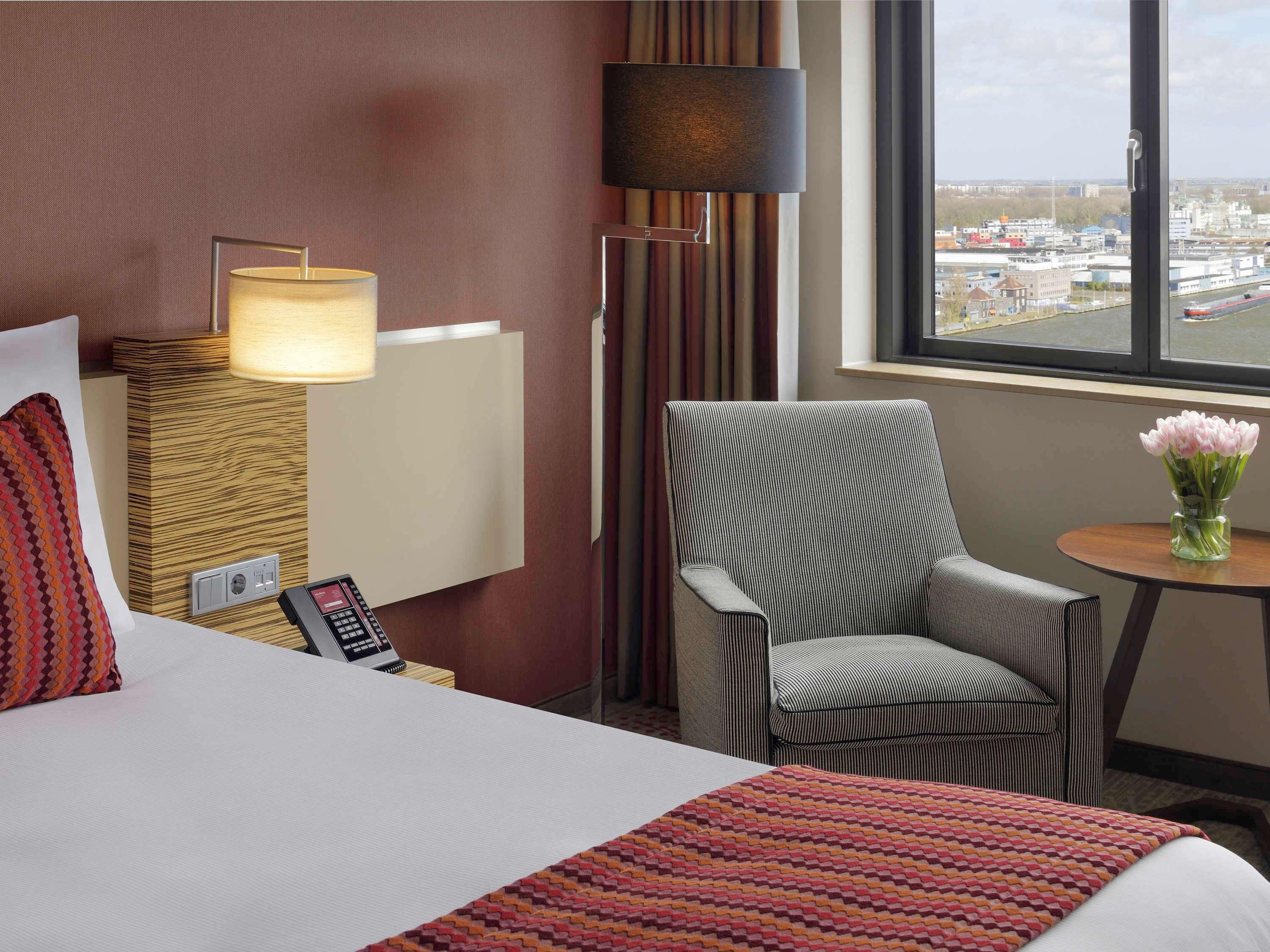 Moevenpick Hotel Amsterdam City Centre Esterno foto