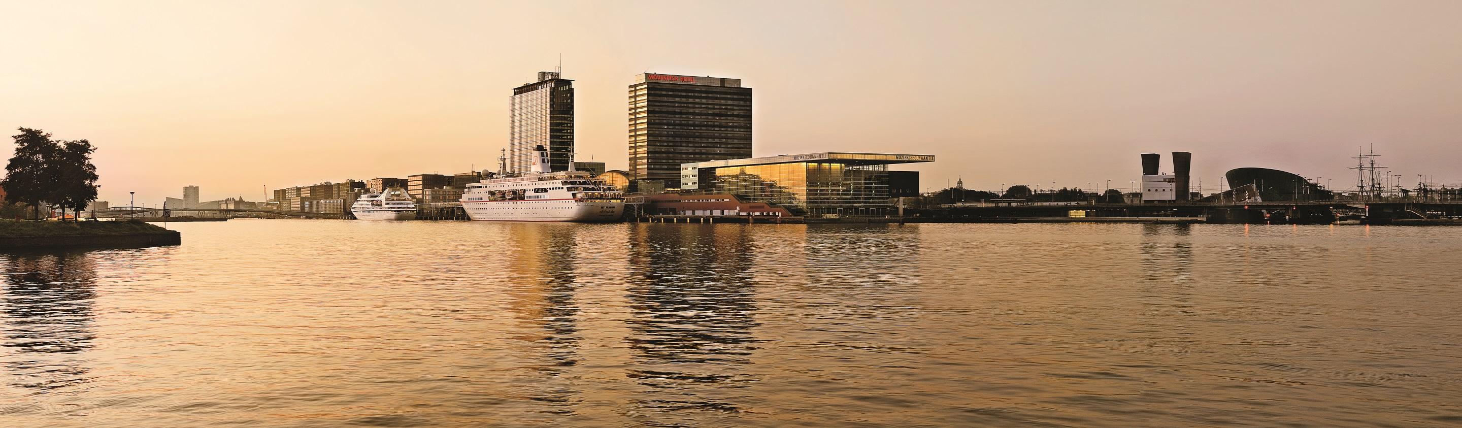 Moevenpick Hotel Amsterdam City Centre Esterno foto