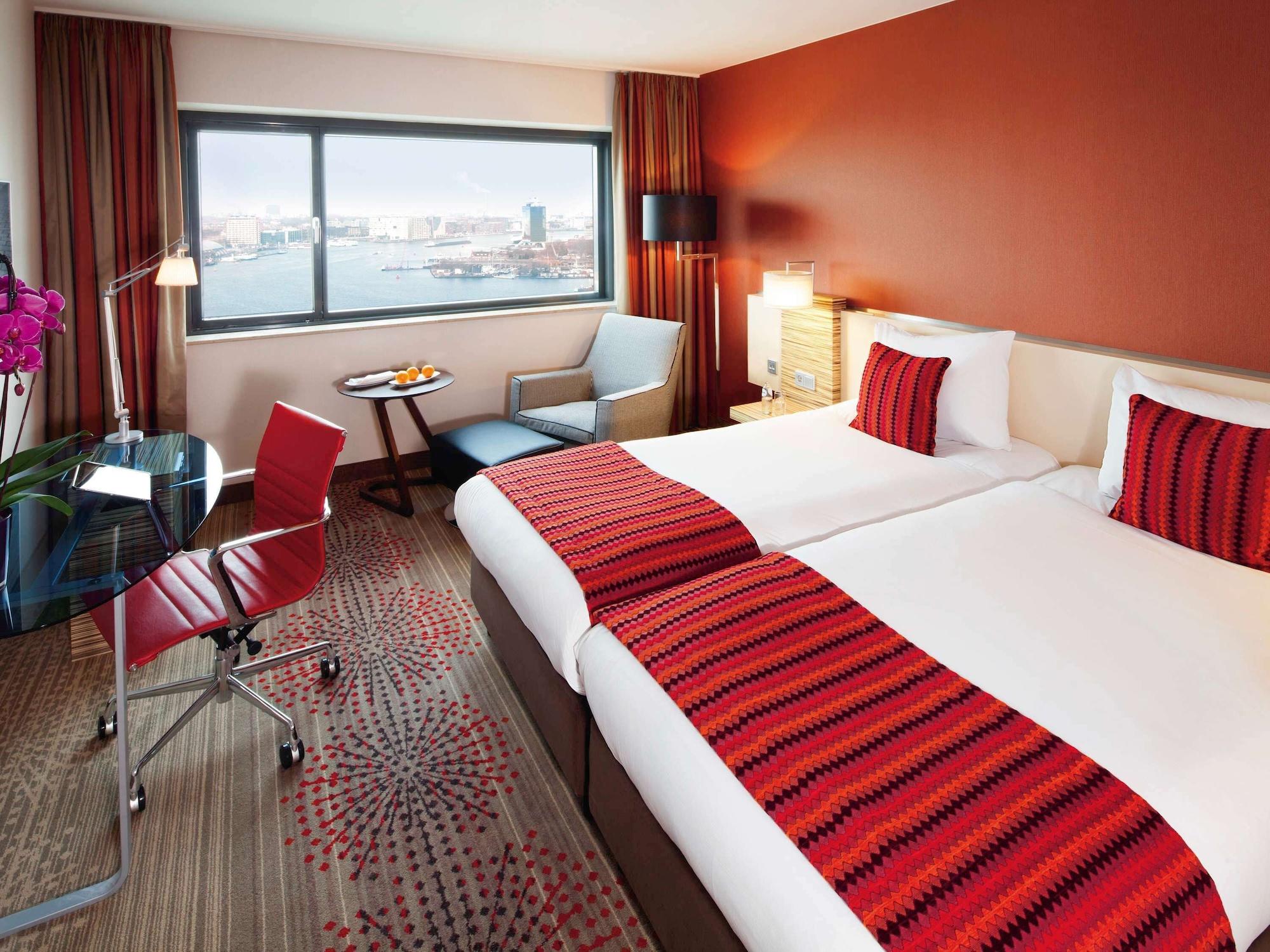 Moevenpick Hotel Amsterdam City Centre Esterno foto